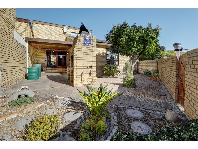 <!--[if BLOCK]><![endif]--> 22  George Du Plessis Close, Amanda Glen, Durbanville <!--[if ENDBLOCK]><![endif]-->